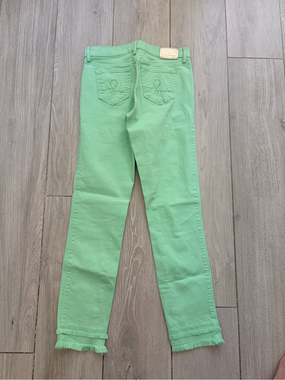 Lilly Pulitzer Mint Green Cropped Frayed-Hem Jeans - Picture 4 of 9